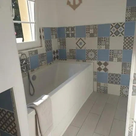 Ferienhaus Gite Les Nids De La Baie *